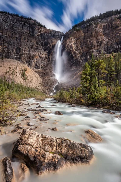 Cataratas Takakkaw do Parque Nacional Yoho, BC — Fotografia de Stock