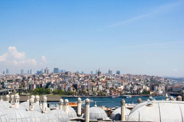 İstanbul şehrinin silueti, Beyoğlu 'nun mimari manzarası ve ortaçağ Galata kulesi, gözlem güvertesi 