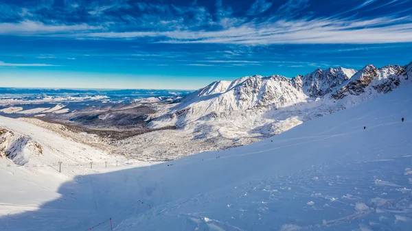 Vista invernale dalla cima del Kasprowy Wierch, Monti Tatra, Polska — Foto Stock
