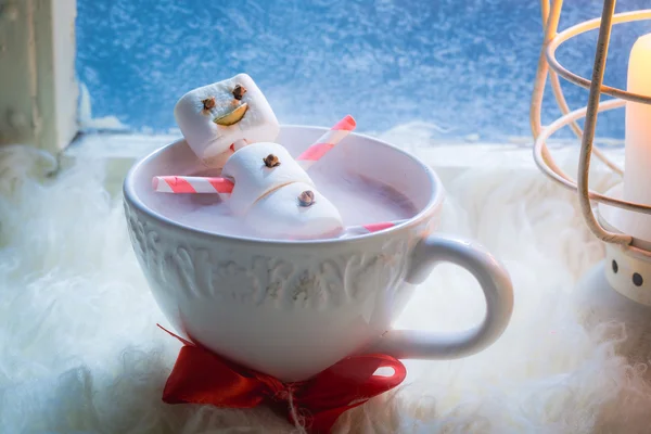 Сладкий снеговик на Рождество — стоковое фото