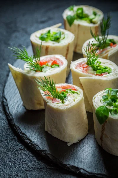 Tasty tortilla with vegetables, cheese and herbs for a brunch — Stock Photo, Image