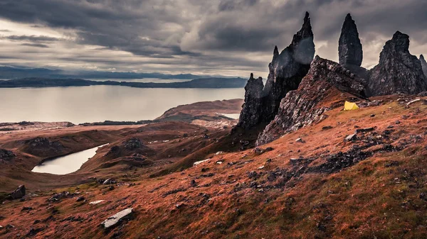 Vista deslumbrante para o Velho de Storr, Skye — Fotografia de Stock