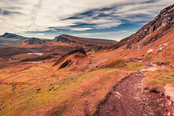 Prachtig uitzicht van Quiraing vallei in Schotland, Verenigd Koninkrijk — Stockfoto