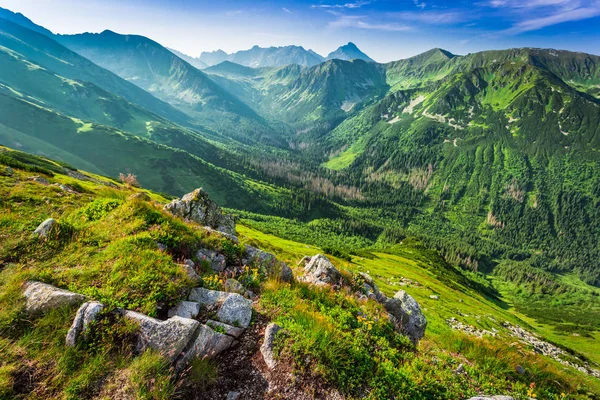 Όμορφη αυγή στην Tatras βουνό, Πολωνία, Ευρώπη — Φωτογραφία Αρχείου