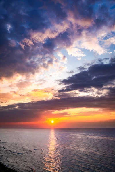 Wonderful dusk over calm ocean in summer — Stock Photo, Image