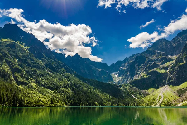 Famous pond in the mountains at sunrise in Poland — Stock Photo, Image