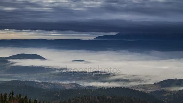 Stunning sunrise in the Tatra mountains with flowing clouds, Poland, Timelapse — Stock Video