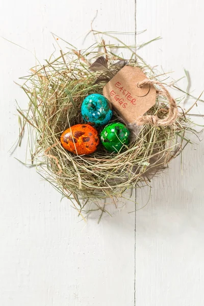 巣で卵をイースターのクローズ アップ — ストック写真