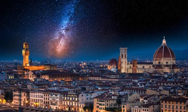 Milky way over Florence at night, Italy — Stock Photo, Image