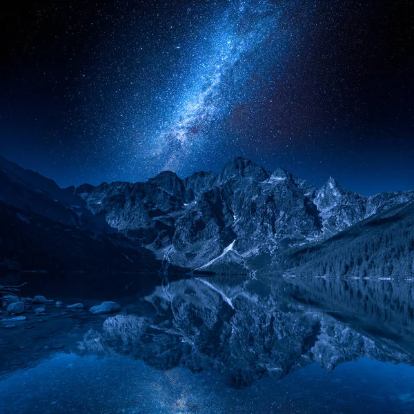 Milky way and lake in the Tatra Mountains, Poland, Europe — Stock Photo, Image