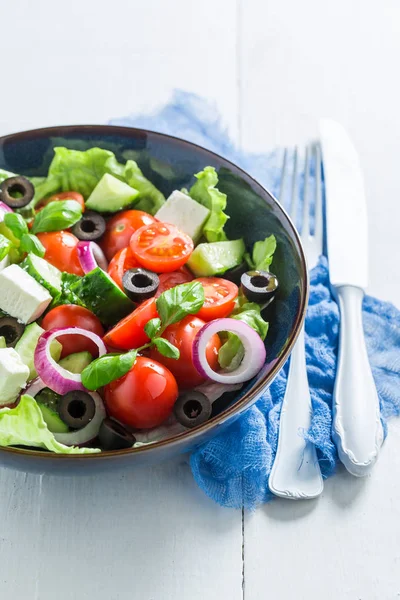 Closeup of fresh and healthy Greek salad — Stock Photo, Image