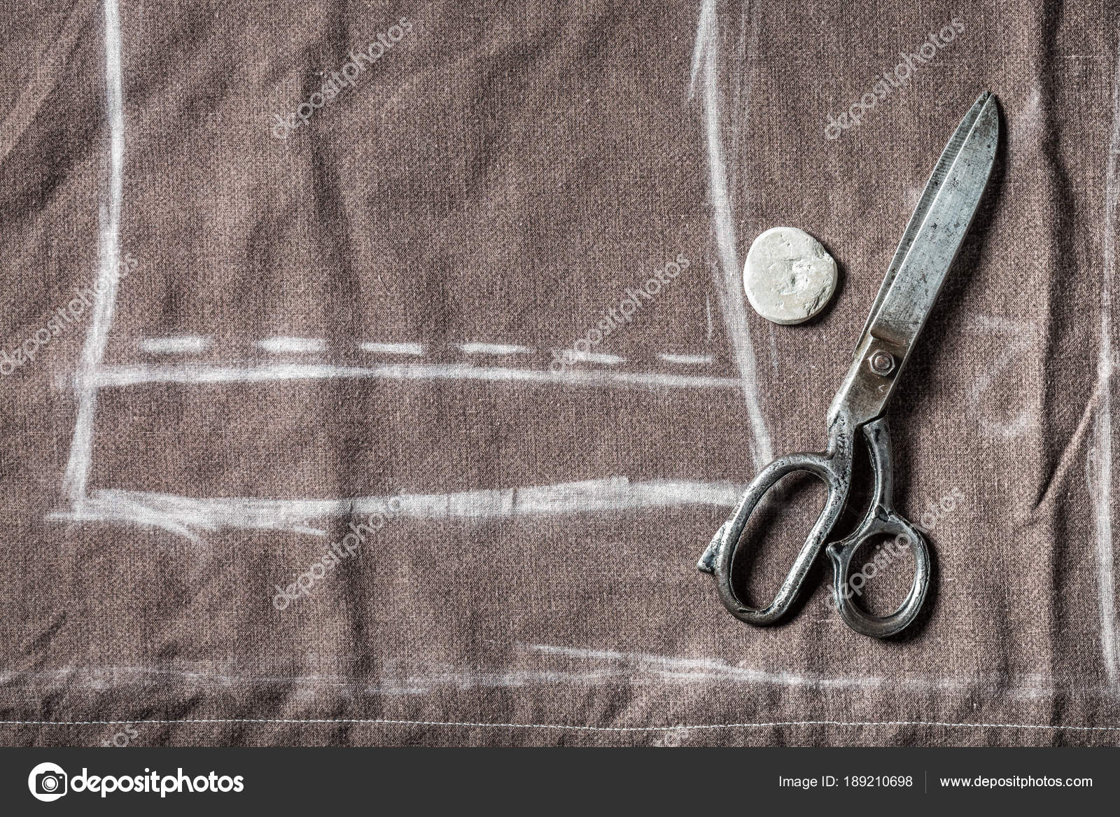 Closeup of tailor pattern, scissors and clothes — Stock Photo