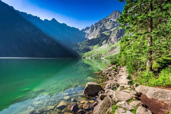 Wonderful dusk at pond in Tatras, Poland — Stock Photo, Image