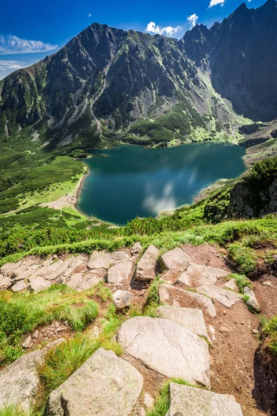 Vista superior de Czarny Staw Gasienicowy en Tatras, Polonia — Foto de Stock