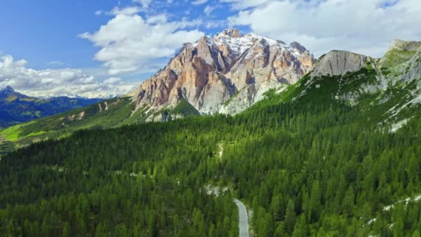 Passo Falazarego in Dolomites, view from above — Stock Video