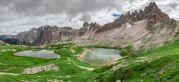 Panorama Monte Paterno i jezior w Dolomitach, Włochy — Zdjęcie stockowe