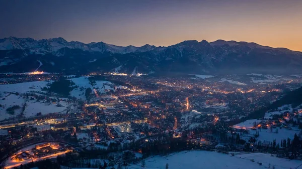 Bella Città Illuminata Zakopane Inverno Notte Vista Aerea — Foto Stock