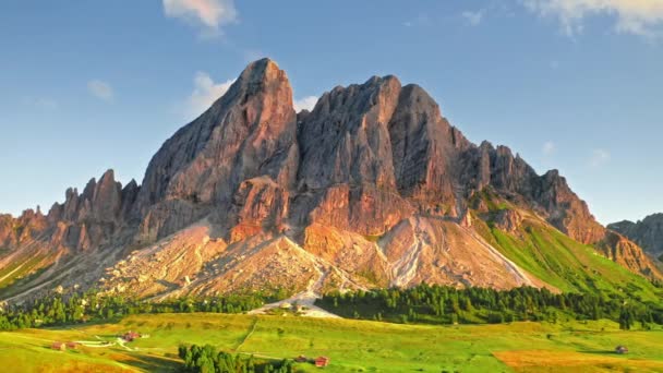 Aerial view of Passo delle Erbe at sunset, Dolomites, Italy — Stock Video