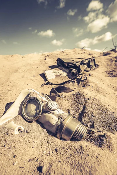 Förorenad Gasmask Den Giftiga Och Farliga Öknen — Stockfoto