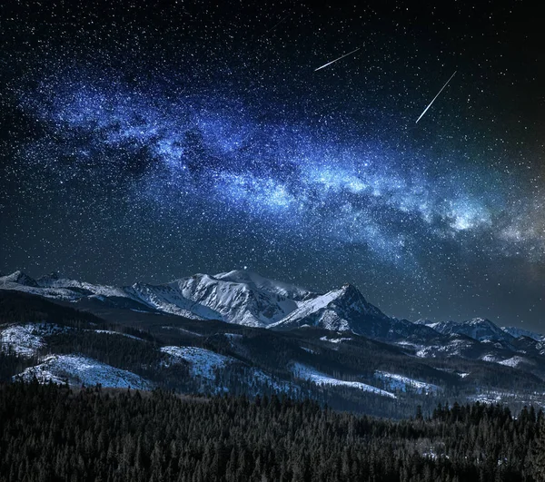 Vía Láctea Sobre Montaña Nevada Tatras — Foto de Stock