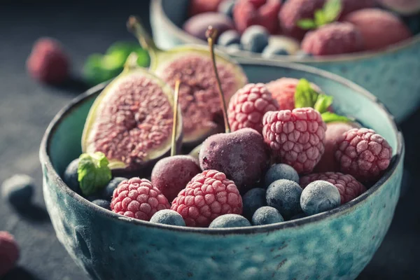 Primer Plano Sorbete Helado Dulce Con Mezcla Frutas —  Fotos de Stock