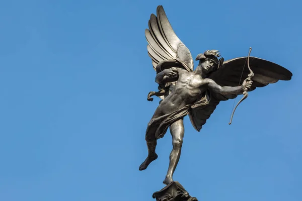 Ünlü Piccadilly Circus, Londra, İngiltere, Cupid heykeli — Stok fotoğraf