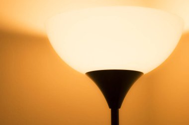 Zemin lamba ılık ışık