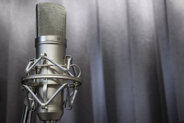 Studio hazırlanıyor kondansatör mikrofon 