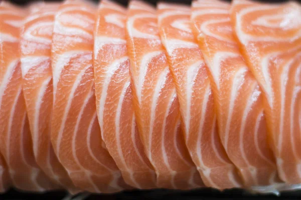 Gesneden zalm, Japanse voedsel — Stockfoto