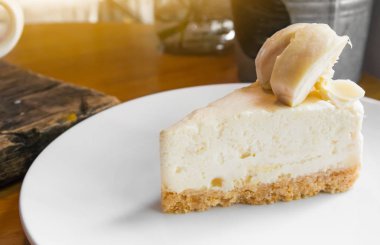 Bir parça taze durian ile tepesi durian pastası Tayland popüler meyve