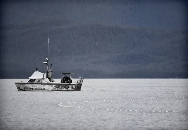 Aljašské vlečných sítí rybaření — Stock fotografie