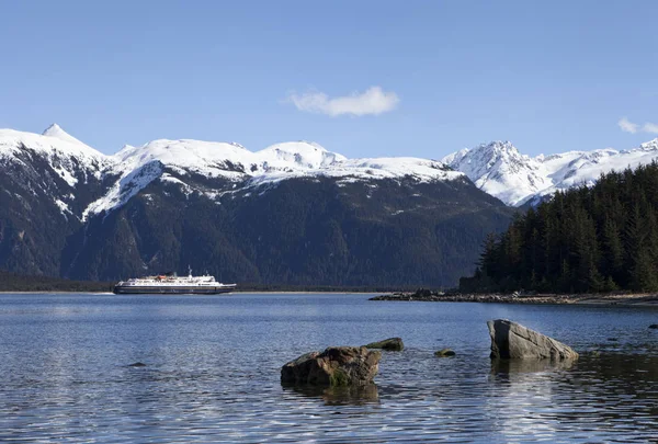 Ferry en el Canal de Lynn — Foto de Stock