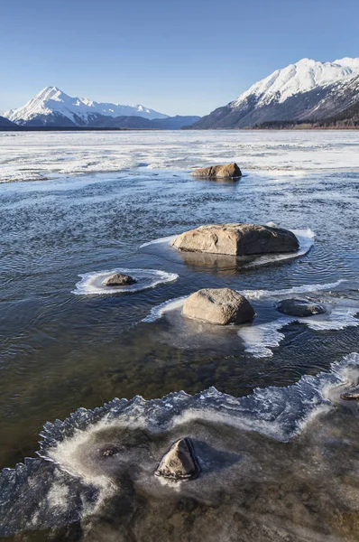 Formación de hielo en el Chilkat —  Fotos de Stock
