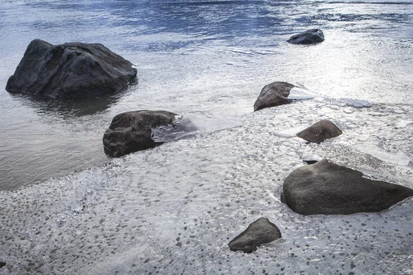 Stenen, Water en ijs — Stockfoto