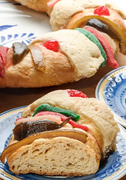 Torta dell'Epifania, Torta dei Re, Roscon de reyes o Rosca de reyes — Foto Stock