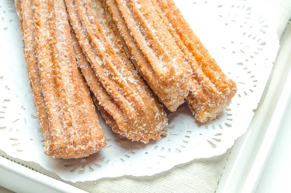 Churros που απομονώνονται σε λευκό φόντο — Φωτογραφία Αρχείου