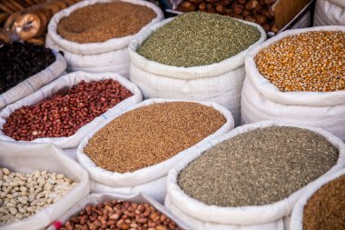 Marketteki mısır gevrekleri