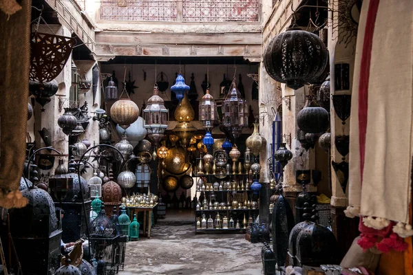 Shop Moroccan Tin Lamps — Stock Photo, Image