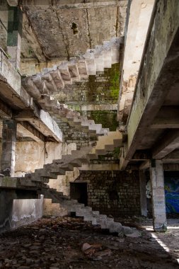 Gürcistan 'daki bir Sovyet pansiyonunda merdiven boşluğu.