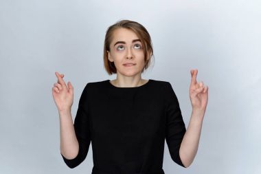 genç güzel kız izole arka plan w üzerinde bir portre için poz