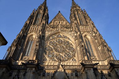 Front view of main entrance to St. Vitus cathedral