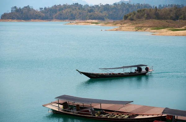 Thai passenger boat. Khao SOK national Park — Stok fotoğraf