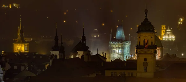 Panoramę noc Pragi — Zdjęcie stockowe