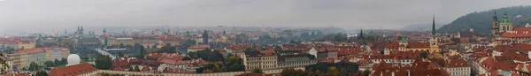 Praga Panorama nuvoloso — Foto Stock