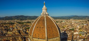 Santa Maria del Fiore orta Katedrali