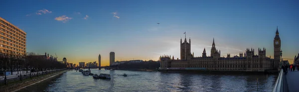 Londres et la Tamise au coucher du soleil II — Photo