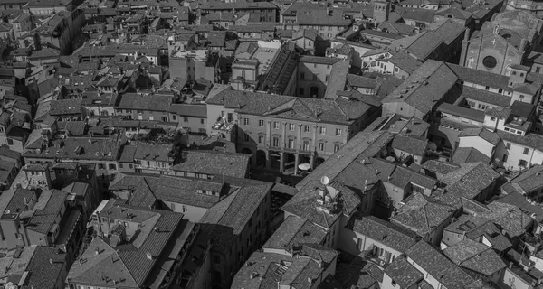 Bolognas hustak svart och vitt — Stockfoto