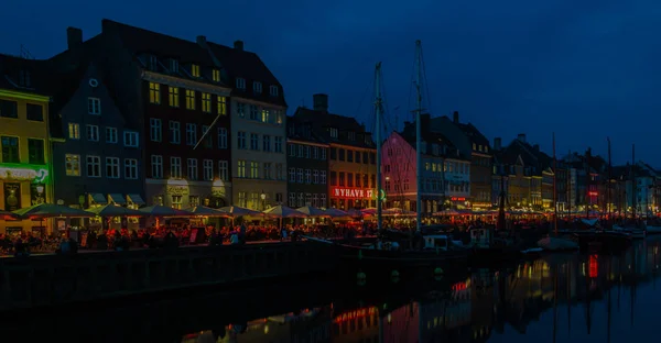 Una Foto Nocturna Del Icónico Nyhavn Copenhague — Foto de Stock