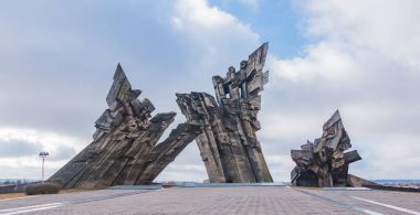 Dokuzuncu Fort Memorial VI