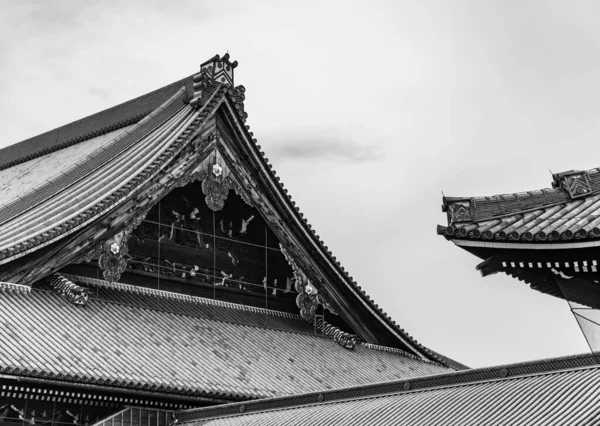 Черно Белая Фотография Архитектурных Деталей Зала Основателей Храма Ниси Хонган — стоковое фото